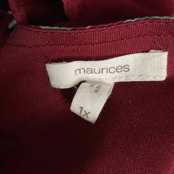 NWOT Maurices gorgeous floral ruched sleeves layered - Picture 3 of 5